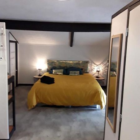 La Chambre D'A Cote Doulezon Exterior foto