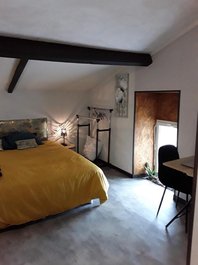 La Chambre D'A Cote Doulezon Exterior foto